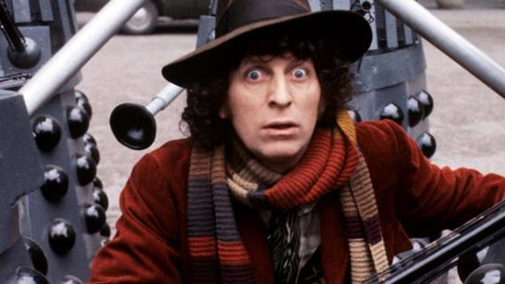 Tom Baker UNSIGNED 10" x 8" photograph H39 Doctor Who 