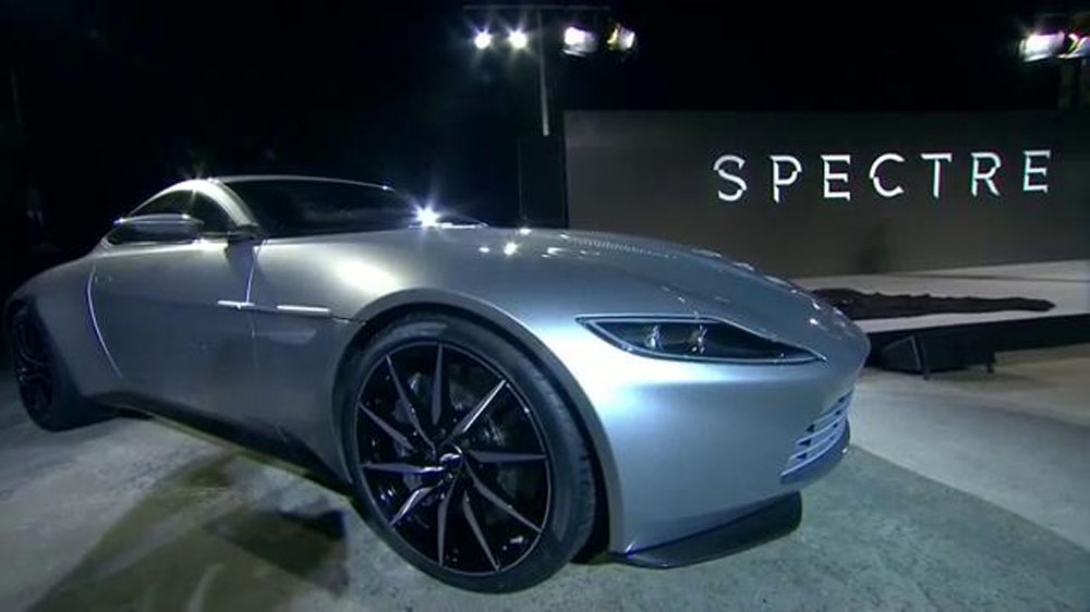 SPECTRE Aston Martin DB10