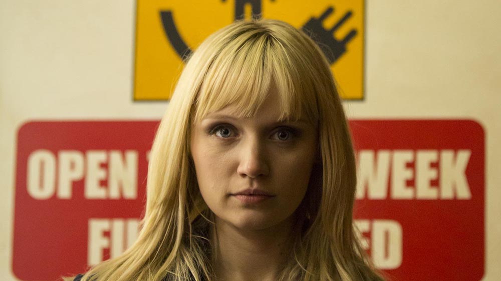 Humans 4 Niska (Emily Berrington)