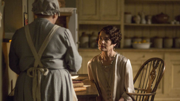 ‘downton Abbey’ Pics Gallery: An Old Acquaintance Comes To Edith’s Aid