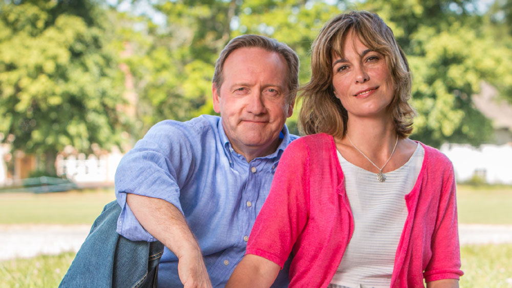 MIDSOMER MURDERS 18 NEIL DUDGEON as DCI John Barnaby and FIONA DOLMAN as Sarah Barnaby