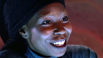 Whoopi Goldberg as Guinan in Star Tre: The Next Generation