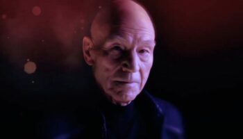 Patrick Steward as Picard
