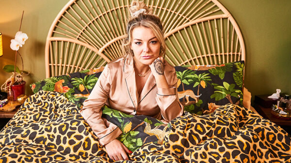 Sheridan Smith in Rosie Molloy Gives Up Everything