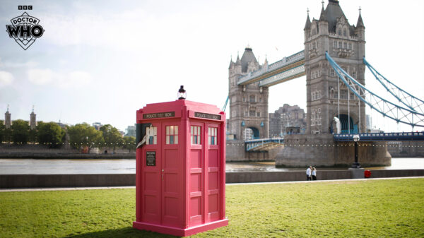 Pink TARDIS at Tower Bridge