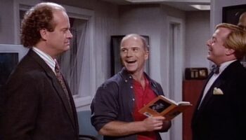 Frasier (Kelsey Grammer), Bulldog (Butler) & (Gil) Hibbert
