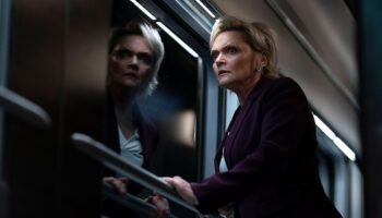 Nightsleeper: Sharon Small as Liz Draycott