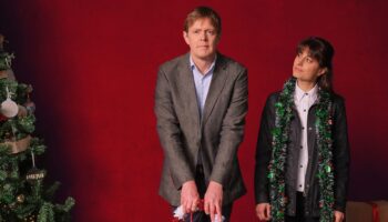 Beyond Paradise Christmas 2024 Kris Marshall & Zahra Ahmadi