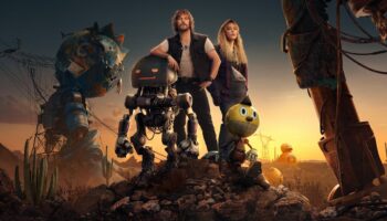 Electric State — Chris Pratt and Millie Bobby Brown