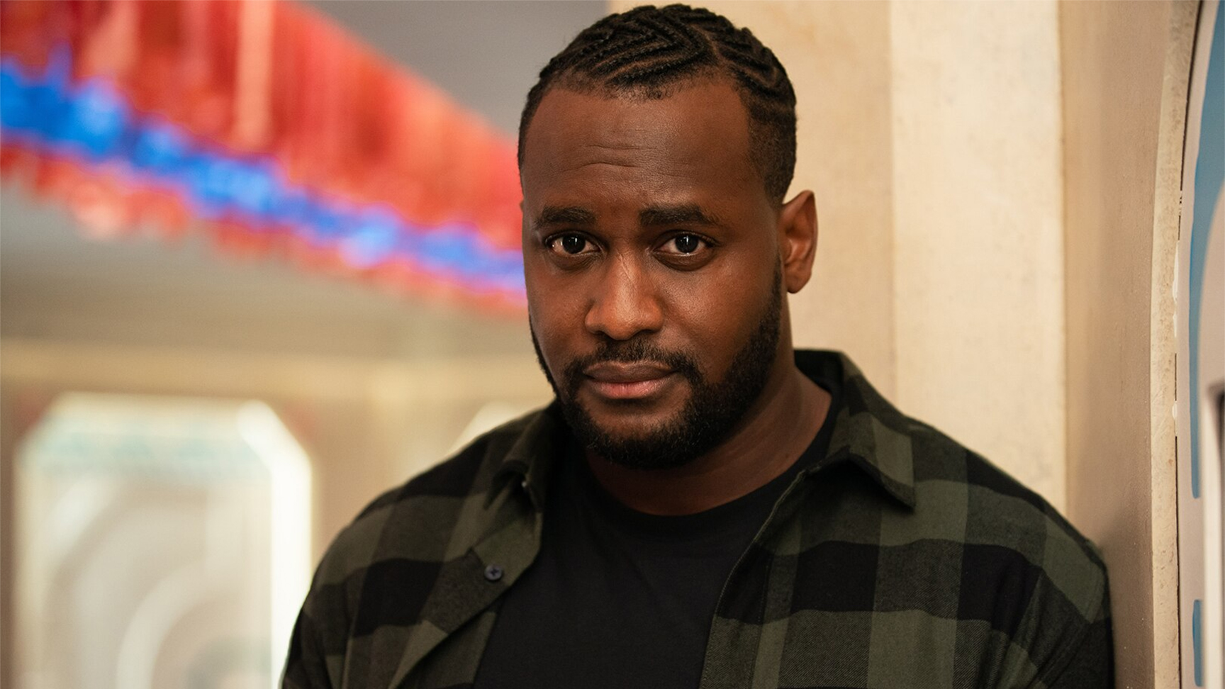 Kadiff Kirwan to appear in Doctor Who “intergalactic gargantuan extravaganza”