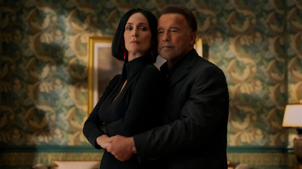 FUBAR season 2 Carrie-Anne Moss and Arnold Schwarzenegger