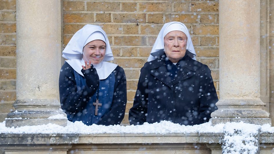 Sister Catherine (Molly Vevers), Sister Monica Joan (Judy Parfitt)