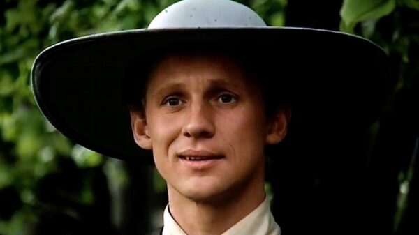 The Flipside of Dominick Hide starring Peter Firth